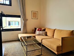 Kubler's House-  By Beach Apartments TLV