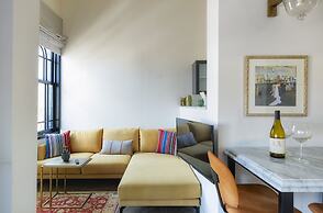 Kubler's House-  By Beach Apartments TLV