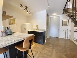 Kubler's House-  By Beach Apartments TLV