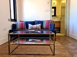 Kubler's House-  By Beach Apartments TLV