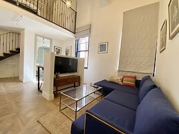 Kubler's House-  By Beach Apartments TLV