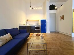 Kubler's House-  By Beach Apartments TLV