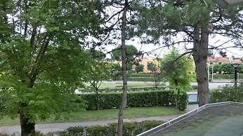 Holiday Home With Pool Garden and Fireplace