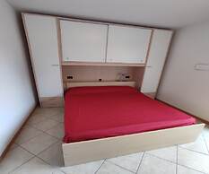 Modern and Cozy Apartment Close to the Beach