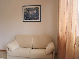 Modern and Cozy Apartment Close to the Beach