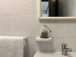 Nice Studio With Side sea View