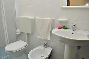 Wonderful Studio Apartment With Terrace