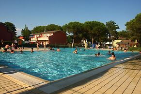 Cozy Flat With Garden and Swimming Pools - Beahost