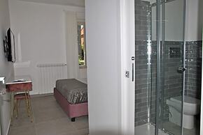 Sea Breeze Seafront Flat