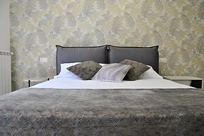 Sea Breeze Seafront Flat