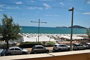 Sea Breeze Seafront Flat