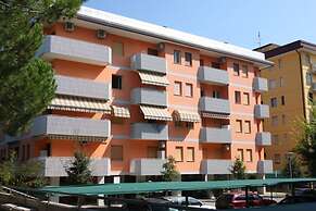 Adorable Flat With Terrace in Bibione - Beahost