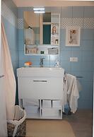 Modern Lovely Studio With Swimming Pool by Beahost Rentals