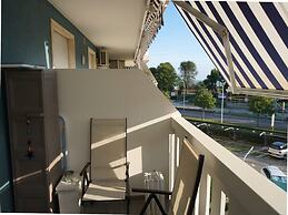 Modern Lovely Studio With Swimming Pool by Beahost Rentals