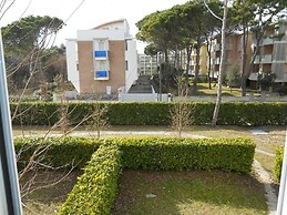 Comfortable Apartment With Parking Near the Beach