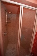 Cozy Villa With Large Garden Near the Beach