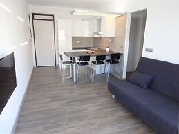 Nice Apartment With Balcony For 6 People - by Beahost Rentals