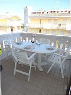 Nice Apartment With Balcony For 6 People - by Beahost Rentals