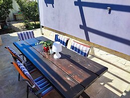 Two Bedroom Apartmant Marijano With Garden