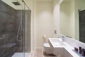 Fresh Velazquez Apartments