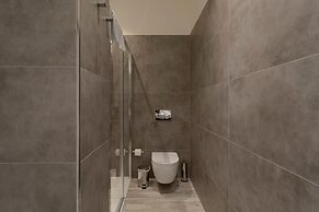 Fresh Velazquez Apartments