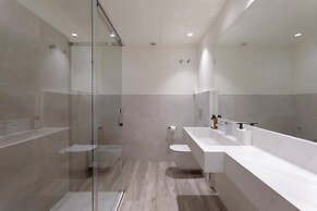 Fresh Velazquez Apartments