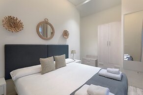 Fresh Velazquez Apartments