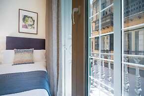 Fresh Velazquez Apartments