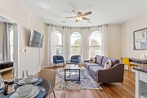 King Bed Walk Score 91 Near King ST Close to DCA