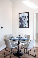 King Bed Walk Score 91 Near King ST Close to DCA