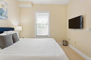 Comfortable Old Town Alexandria Patio Near DCA