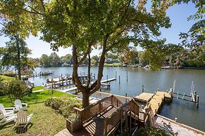 12 M to Naval Acadmey Waterfront Calming Paradise