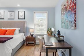 12 M to Naval Acadmey Waterfront Calming Paradise