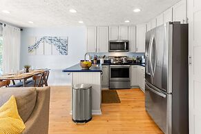 12 M to Naval Acadmey Waterfront Calming Paradise