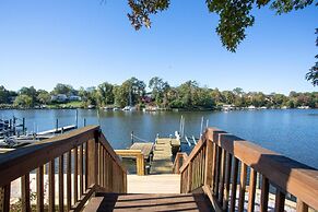 12 M to Naval Acadmey Waterfront Calming Paradise