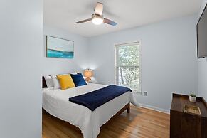 12 M to Naval Acadmey Waterfront Calming Paradise