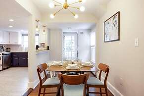 Pet Friendly 3BR Arlington Close to Metro Fast Wifi