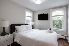 Pet Friendly 3BR Arlington Close to Metro Fast Wifi