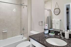 Close to DCA OLD Town With Rooftop Access