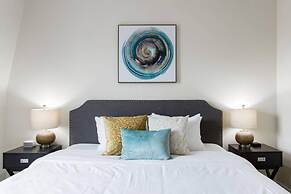 Close to DCA OLD Town With Rooftop Access