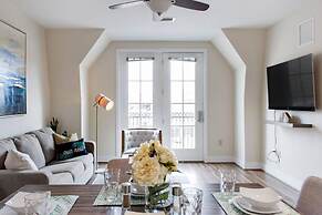 Close to DCA OLD Town With Rooftop Access