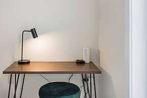 Close to DCA OLD Town With Rooftop Access