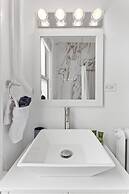 2BR Walking Score 98 King St Old Town Wifi