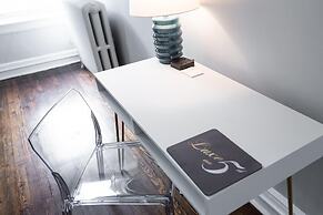 2BR Walking Score 98 King St Old Town Wifi