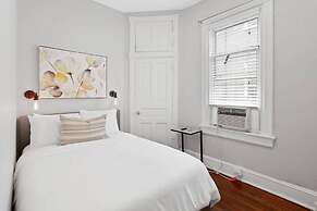 2BR Walking Score 98 King St Old Town Wifi