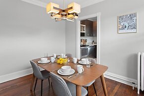 2BR Walking Score 98 King St Old Town Wifi