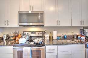 Walk Score 91 Balcony Near King ST