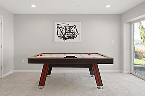 Waterfront 4BR 1st Floor Master Family Ready Bwi