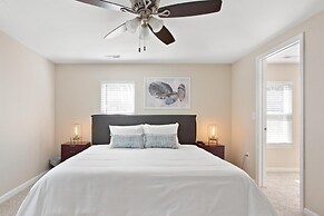 Waterfront 4BR 1st Floor Master Family Ready Bwi