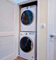 OLD Town Close to DCA King BED Walkscore 91